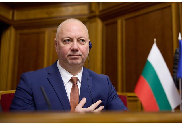 Премиерът Росен Желязков поздрави всички българи по случай 140 ата годишнина