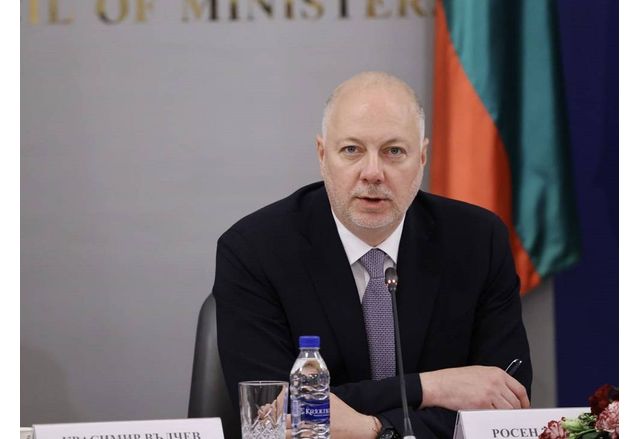 Димитър Радев ще предложи бившия премиер Росен Желязков за подуправител