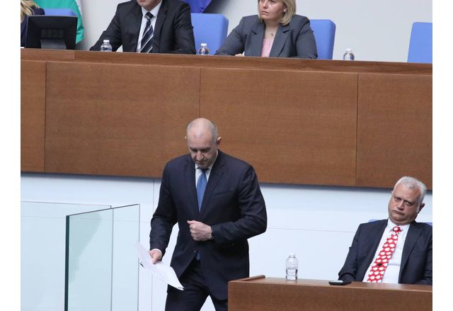Румен Радев