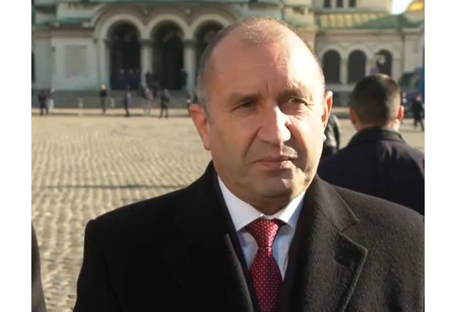 Румен Радев