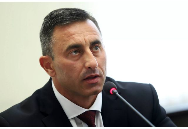 Румен Спецов ще е особен управител на бургаската рафинерия Лукойл