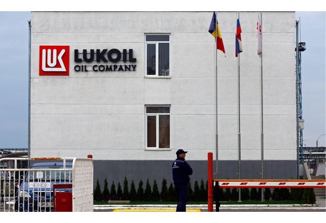 Три компании са заинтересовани да купят румънските активи на руската