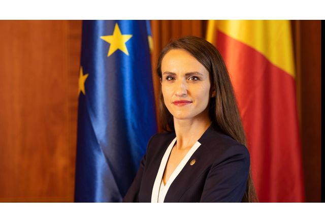 Румънският външен министър Оана Цою