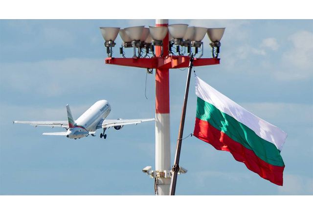 Русия затвори въздушното си пространство за самолети от България, Полша и Чехия