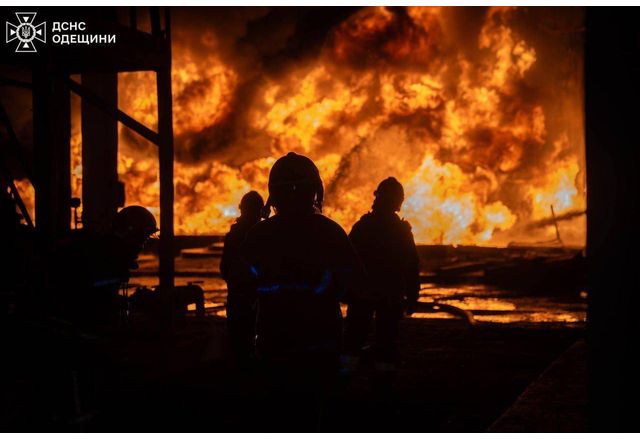 Тази нощ руската окупационна армия нанесе масиран удар с дронове
