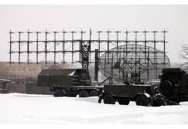 Украинските военни унищожиха руска радарна станция 1Л119 Небо СВУ близо до