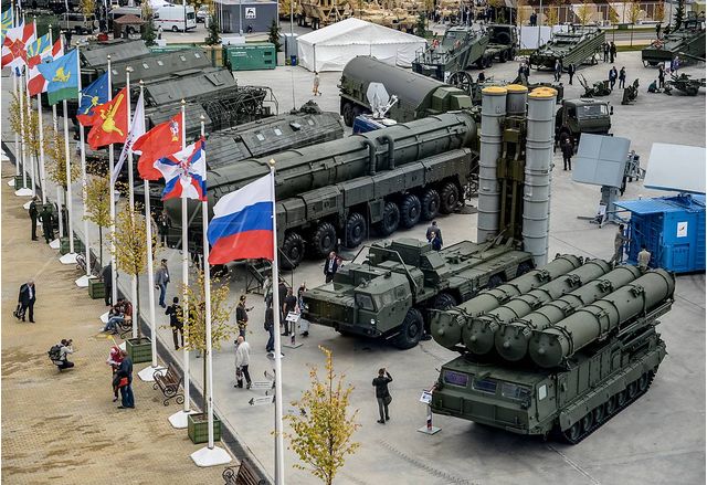 Износът на оръжие от Русия е намалял с 53 през