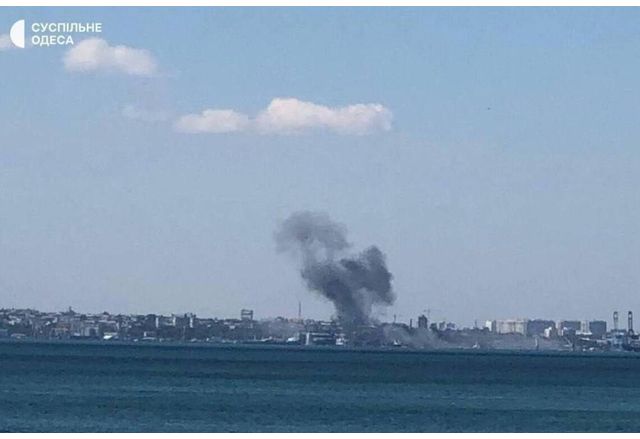 Руски терористичен ракетен удар по пристанището на Одеса