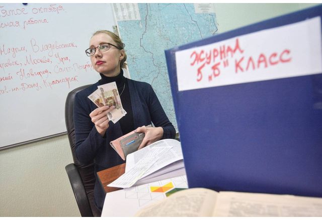Руските учители бедстват с ниски заплати