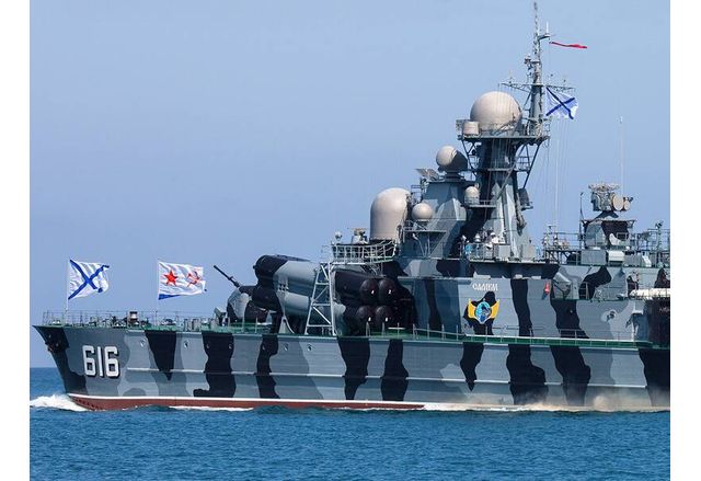 Руският ракетен кораб Самум е получил сериозни повреди след като