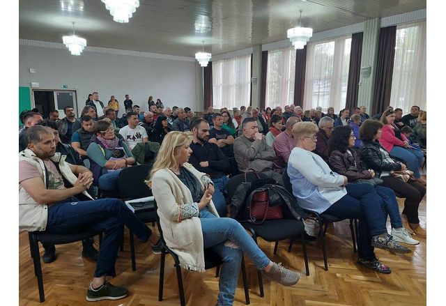 Ръководството на община Карлово и постоянните жители на град Баня настояват за писмени уверения от НИНКН