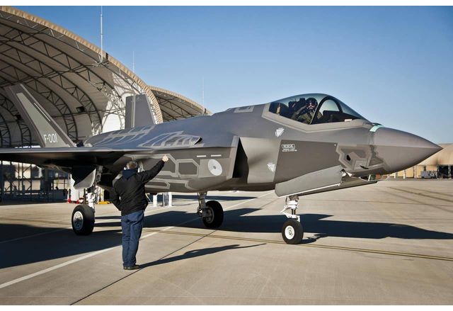 Румъния очаква да подпише междуправителствено споразумение със САЩ за покупка