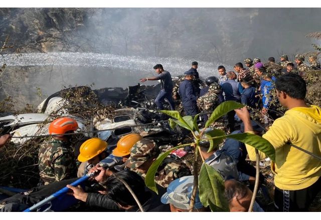 Катастрофа на пътнически самолет в Непал Държавната телевизия съобщи че