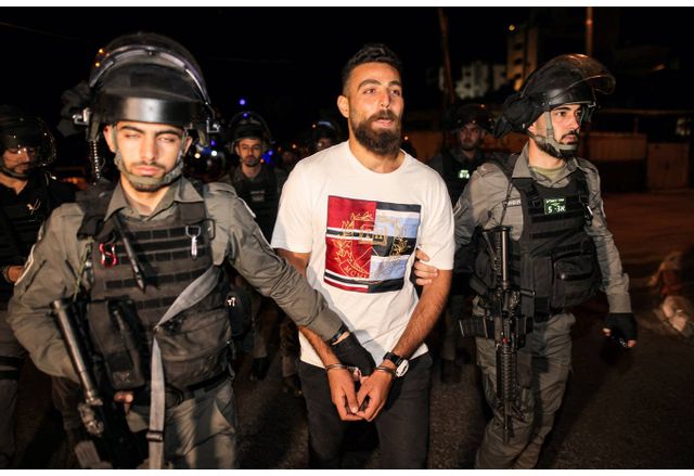 Сблъсъци между палестинци и израелската полиция в Йерусалим
