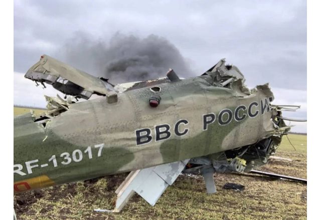 Храбрите бойци от ВСУ Въоръжени сили на Украйна атакуваха летището