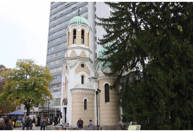 Сградата на Областната управа в Перник