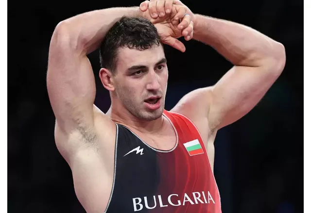 Семен Новиков се класира за финала на олимпийския турнир по