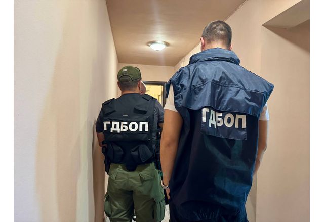Служители на ГДБОП