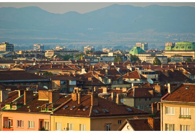 Днес над по голямата част от страната облачността ще се задържи