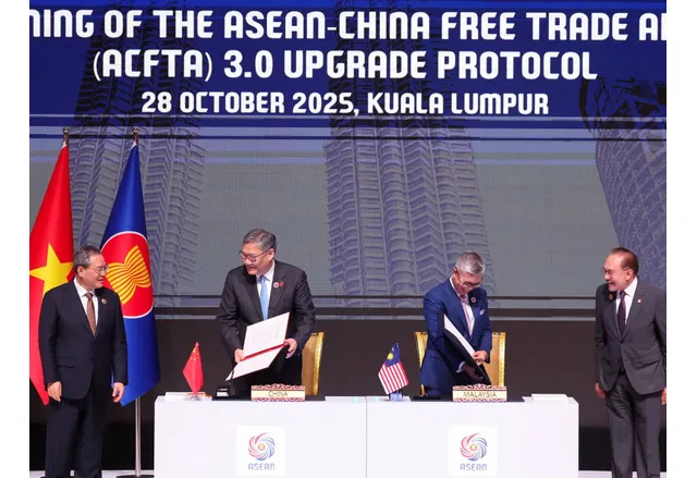 Китай и Асоциацията на страните от Югоизточна Азия АСЕАН подписаха
