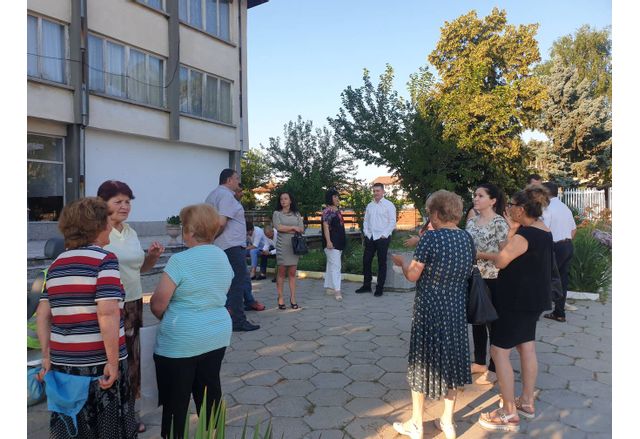 Среща на кандидатите за народни представители от ГЕРБ-СДС в село Ресилово