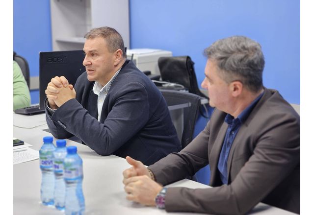 Международните кризи ясно показаха че освен икономическа сила Европа трябва