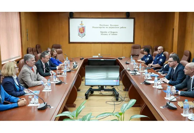 МВР ще закупи 13 400 бодикамери които ще бъдат разпределени