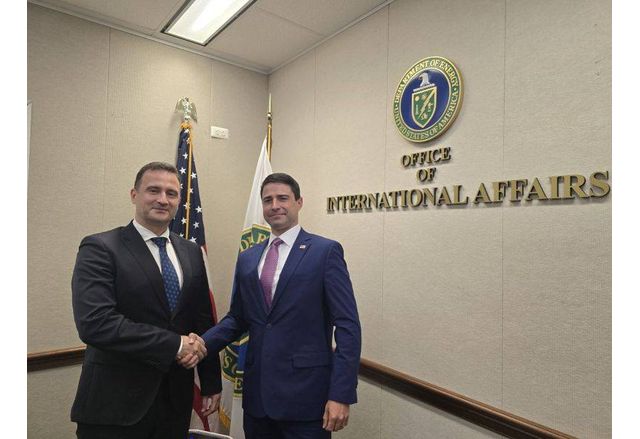 Министърът на енергетиката Жечо Станков проведе онлайн среща с Томи