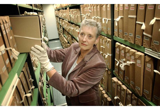 Стела Римингтън първата жена генерален директор на британската разузнавателна агенция