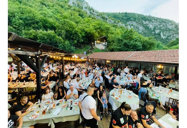 Стотици жители и гости на Враца са част от кикбоксовата