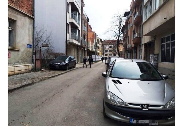 Строителни дейности затварят две улици във Враца