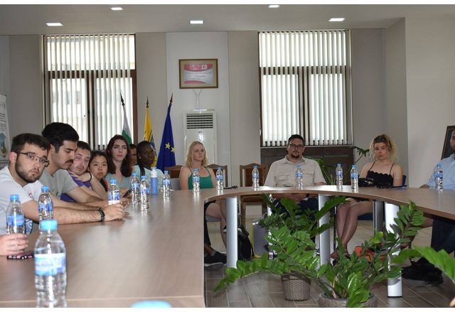 Студенти и преподаватели от 5 държави гостуваха на община Асеновград