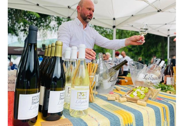 Над 100 търговци занаятчии и производители от цялата страна ще