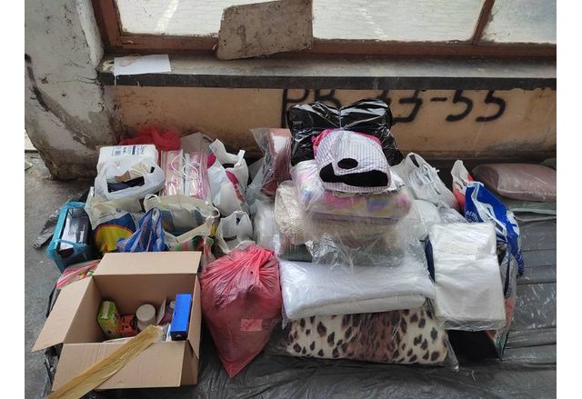 Съвместната акция на община Асеновград и БЧК събра стотици дрехи