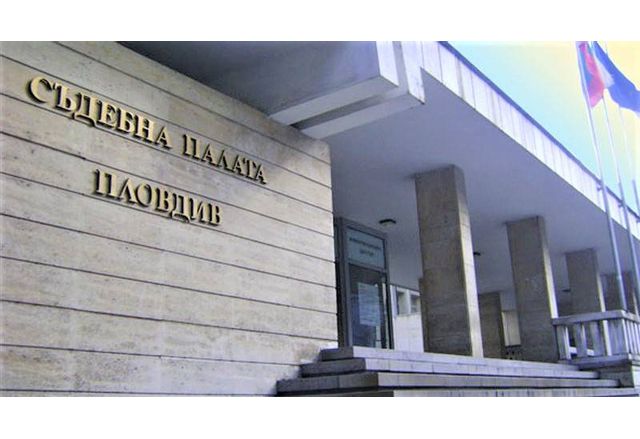 Съдия Спасимир Здравчев остави без уважение искането на защитата на