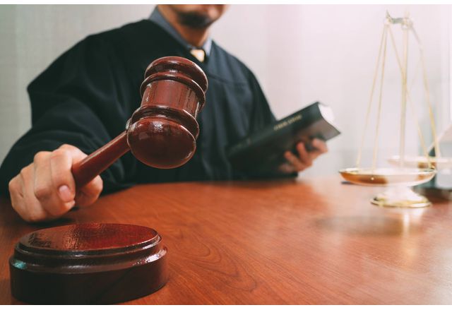 Съдът даде ход на делото срещу Красимира Трифонова и дъщеря