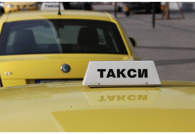 Таксиметров шофьор беше арестуван в събота вечерта в Благоевград след