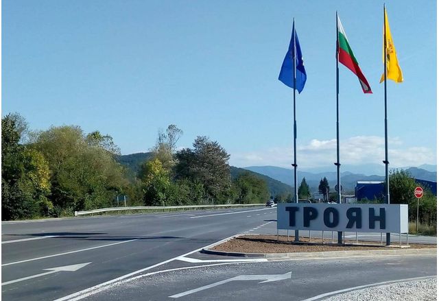 Не се наемам да пресмятам какви средства влязоха в Троян