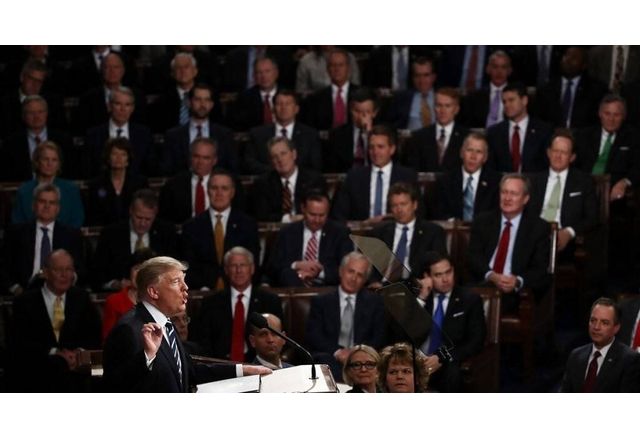 Президентът на САЩ Доналд Тръмп представя обръщението си "За състоянието на Съюза"