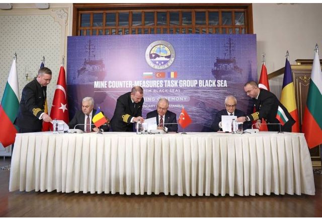 България Турция и Румъния подписаха споразумение за разминиране на Черно