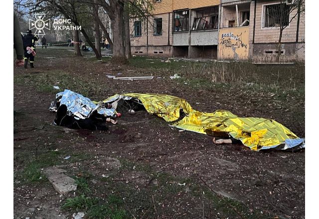 Руските терористи удариха украниския град Кривой Рих с балистична ракета