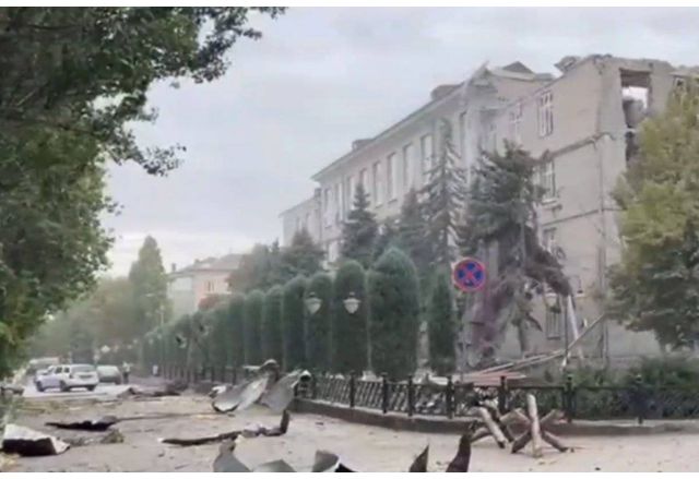 Въоръжените сили на Украйна са ударили с ракетни центъра на