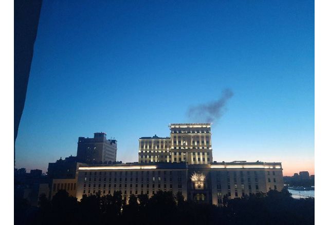 Ударената от дрон сграда на МО на РФ