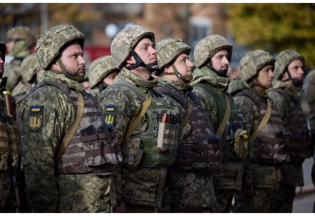 На фона на мобилизацията Украйна сформира няколко нови бригади но