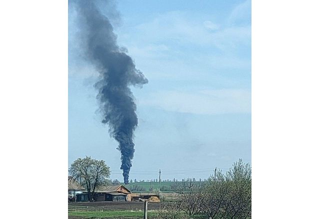 Украинските защитници свалиха в Харковска област руски изтребител бомбардировач Су 34 Това