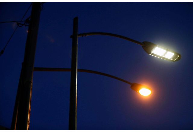 Община Оряхово отменя временния режим на тока за улично осветление