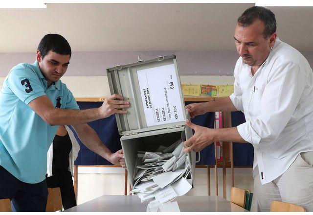 Управляващият в Кипър Демократически сбор печели парламентарните избори