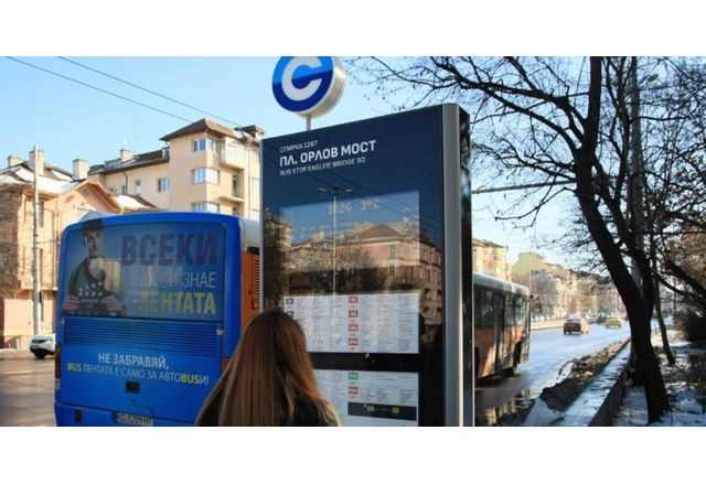 Утре електронните табла на спирките в София няма да работят