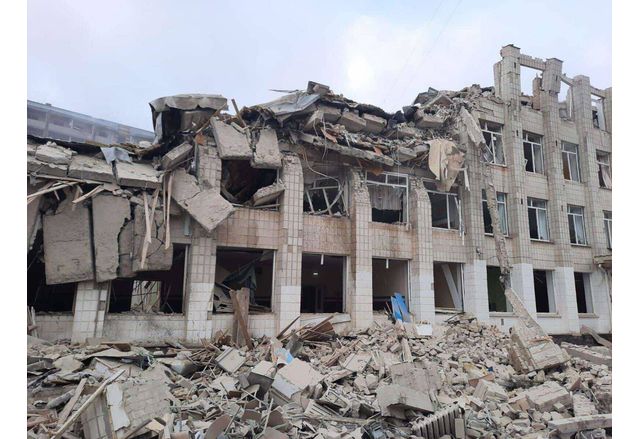 Училище в Житомир Северна Украйна е ударено от руска ракета
