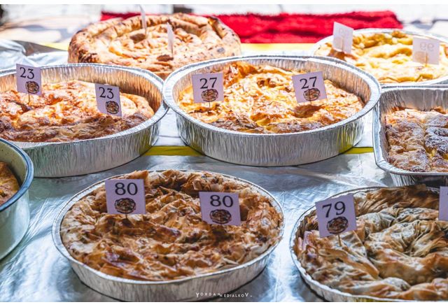 Над 100 майстори от село Баница и населените места на